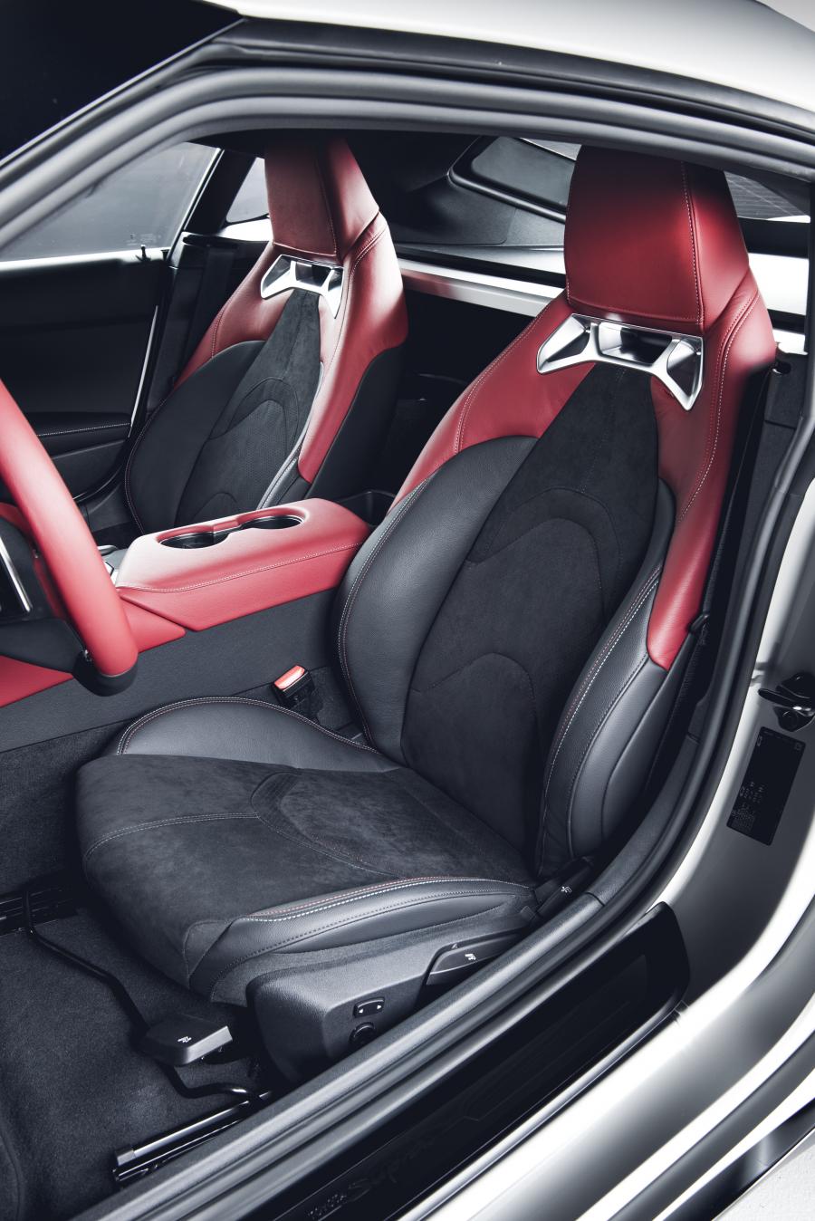 Интерьер Toyota GR Supra 2.0 Fuji Speedway Edition (A90) 2020 года  (EU) (фото 40 из 40)